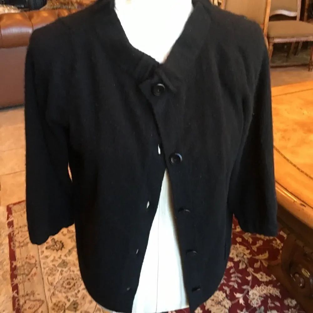 VINCE CASHMERE Sweet Cardi Top! - Picture 3 of 8